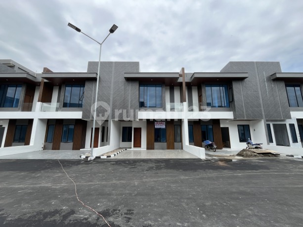 Villa di Komplek Cemara Park Palace ( Pendidikan / Metal Raya )