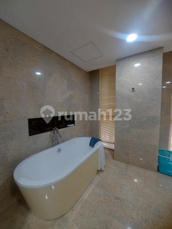 Apartemen Senopati Suite Penthouse 2 Lantai Luas 400m2 Barang Langka