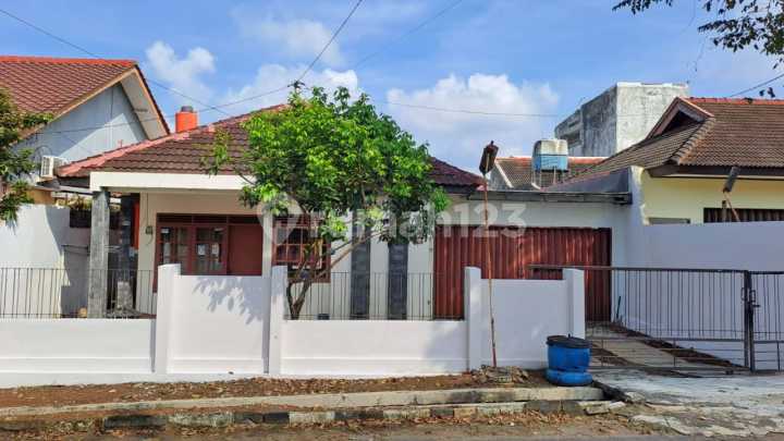 Rumah Banyumanik Srondol Asri, Semarang Megah Siap Huni Rumah Banyumanik Srondol Asri, Semarang Megah Siap Huni