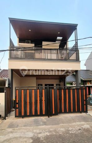 Rumah Full Furnished di BSD 3 Menit dari Pintu Toll Rumah Full Furnished di BSD 3 Menit dari Pintu Toll