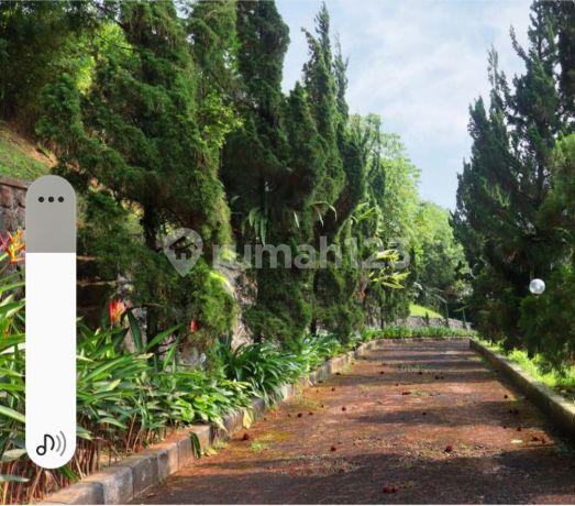 Villa Mega mendung cisarua Bogor siap huni
