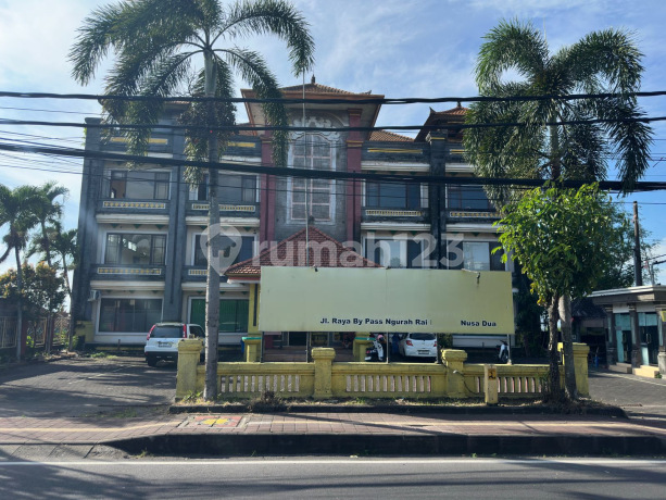 Gedung Serbaguna 4 Lantai Di Daerah Nusa Dua Dengan View Laut