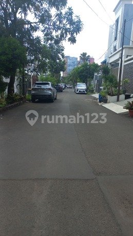 Rumah Pluit Timur Residence.hadap Selatan Rumah Pluit Timur Residence.hadap Selatan