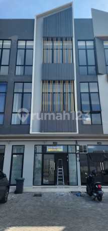 RUKO EASTERN PARK SUKOLILO 3 LANTAI SIAP PAKAI