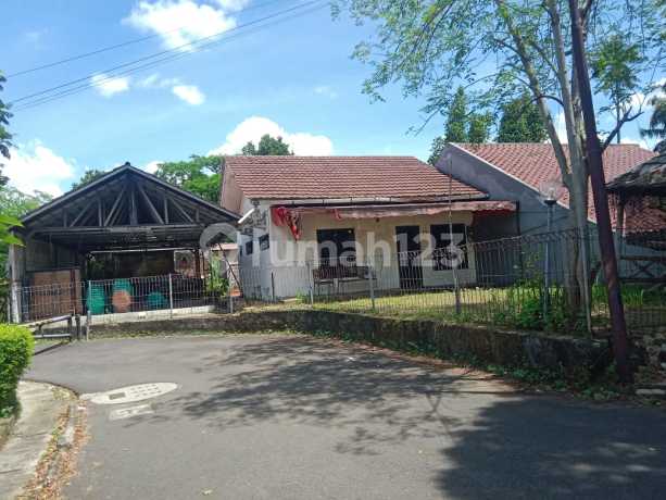 Rumah Tua Hitung Tanah di Komplek Batan, Pasar Minggu Jaksel
