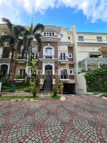 Dijual Rumah Mewah Blossom Residence Kemayoran Jakarta Pusat