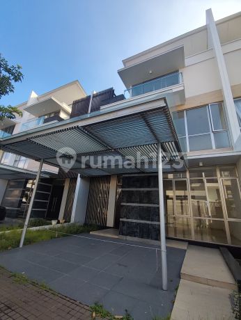 Rumah Golf Island Pik Chopin 10X20 [3 Lantai]