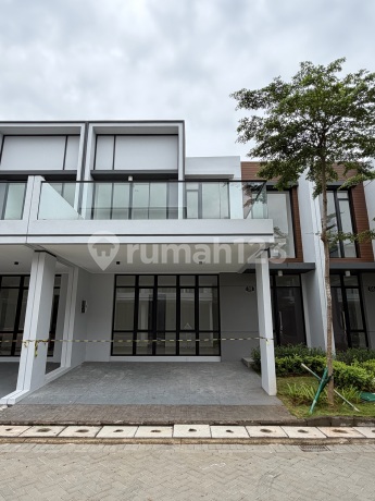 Cash / KPR - Rumah Pik2 8X10 Balcony (3+1 Kamar Tidur)