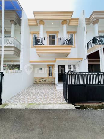 Rumah Siap Huni Dekat Stasiun Akses Mobil Lega