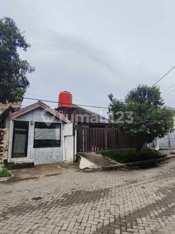 Rumah Hook Luas di Perumahan Semarang Indah Rumah Hook Luas di Perumahan Semarang Indah