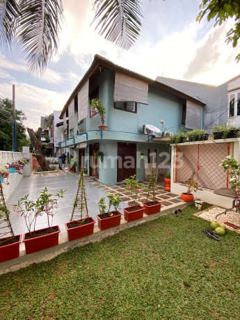 Rumah Nyaman 2 Lantai dan Siap Kolam Renang Bintaro Sektor4