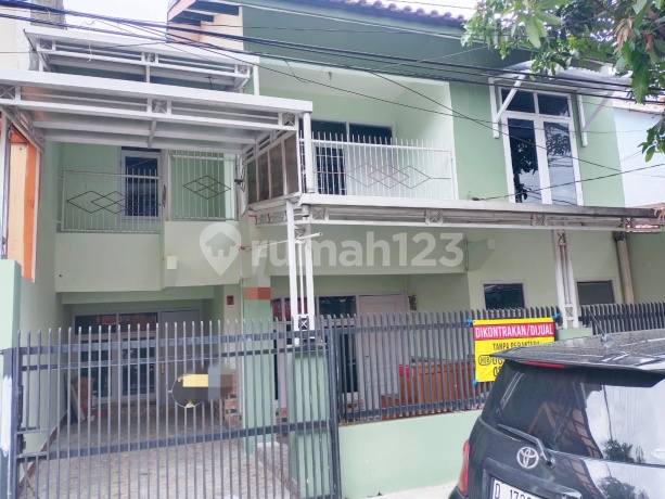 Comfortable Strategic House in Bumi Panyileukan Near Education