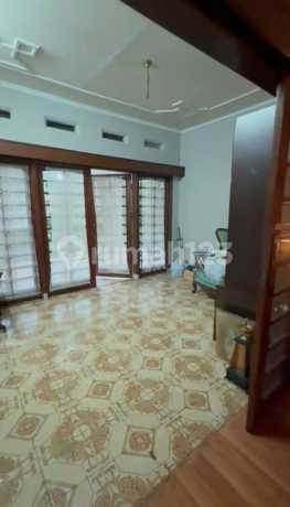 Jual / Sewa Rumah di Setrasari Jual / Sewa Rumah di Setrasari