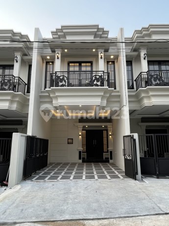 Rumah Klasik Siap Huni di Komplek Permata Duta Depok