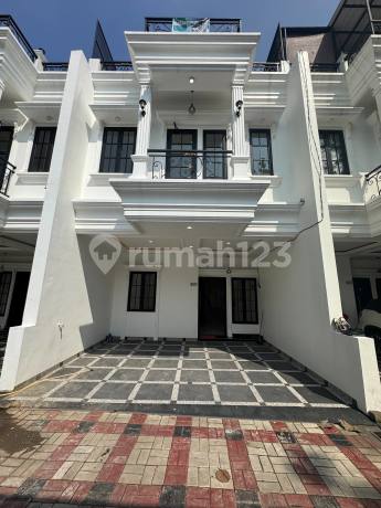 Rumah Klasik Siap Huni Dalam Komplek Kavling Ui Barat Tanah Baru Beji Depok Rumah Klasik Siap Huni Dalam Komplek Kavling Ui Barat Tanah Baru Beji Depok