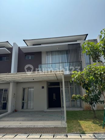 Rumah 2 Lantai di Cluster Springville Boulevard Pantai Indah Kapuk 2