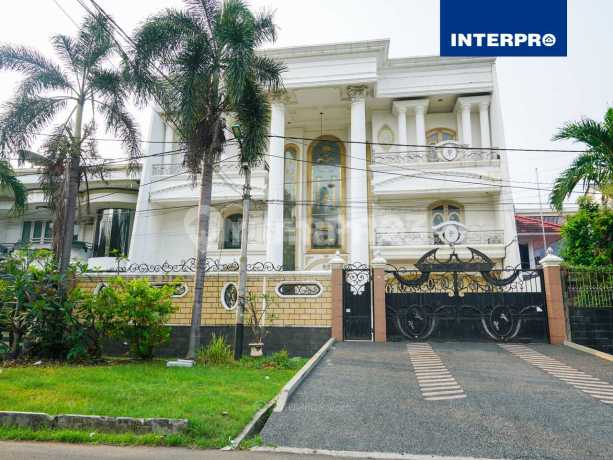 Rumah Mewah Dijual Sunrise Garden Private dan Tenang - LT 400m2 Rumah Mewah Dijual Sunrise Garden Private dan Tenang - LT 400m2