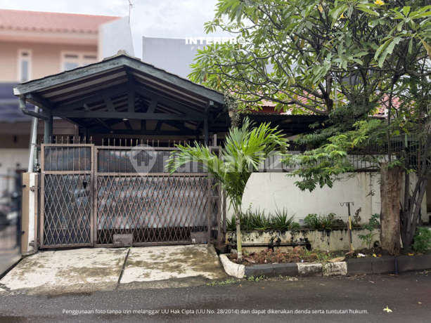 Rumah Hitung Tanah Dijual Permata Buana Hadap Selatan - LT 152M2 Rumah Hitung Tanah Dijual Permata Buana Hadap Selatan - LT 152M2