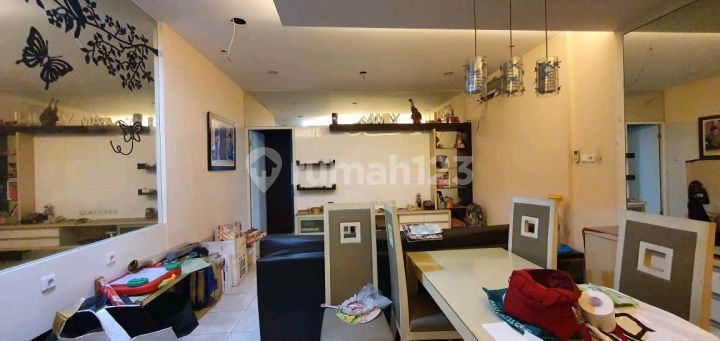 Ruko Taman Aries Puri Kembangan Jakarta Barat Luas Tanah 61 M2 (4 X15.5) Luas Bangunan 176M2 HGB 3,5 Lantai 3 Kamar Mandi