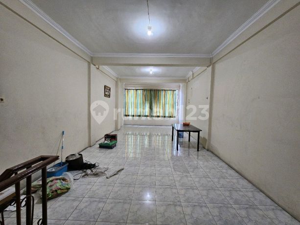 Ruko Duta Harapan Indah Kapuk Jakarta Utara Jual Cepat Lokasi Sangat Strategis Parkir Sangat Luas, Cocok Untuk Usaha Dll.unit Siap Pakai 4.5x15=4lantai Rapih ,dalam Komplek Ada Supermarket Hari2 Acces Tol Dalam Dan Luar Kota Dekat Pasar Traditional, Rs Dl