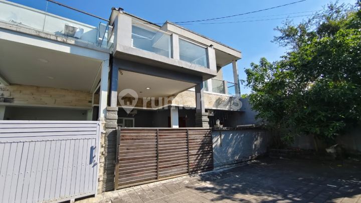 Rumah 4 Kamar Tidur Siap Huni Berlokasi di Cluster Jimbaran Rumah 4 Kamar Tidur Siap Huni Berlokasi di Cluster Jimbaran