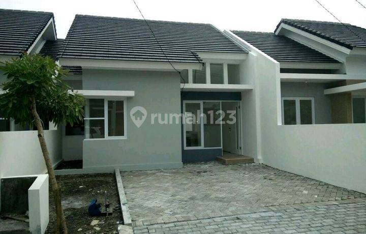 Rumah Baru Siap Huni Perumahan Swp Residence Kepatihan Dekat Sby.