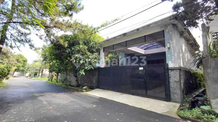 Rumah Komplek Cibabat Cimahi Taman Besar Posisi Hook Dekat Pemkot Rumah Komplek Cibabat Cimahi Taman Besar Posisi Hook Dekat Pemkot