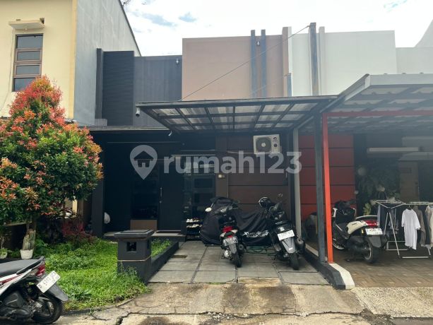 Minimalist House in Ciwaruga Complex, Wing Gegerkalong, Strategic Location