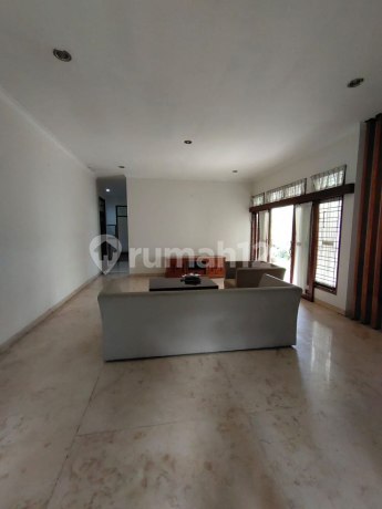 Rumah Bagus Semi Furnish Dalam Komplek Setra Duta, Lokasi Strategis Dekat Pusat Wisata, Belanja,Kampus,Tol Pasteur, di Setiabudhi, Sukajadi, Sukagalih, Cimahi, Bandung Utara Rumah Bagus Semi Furnish Dalam Komplek Setra Duta, Lokasi Strategis Dekat Pusat Wisata, Belanja,Kampus,Tol Pasteur, di Setiabudhi, Sukajadi, Sukagalih, Cimahi, Bandung Utara
