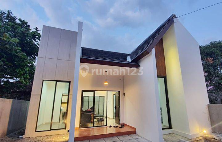  DIJUAL RUMAH MODERN DEKAT PEMDA SLEMAN