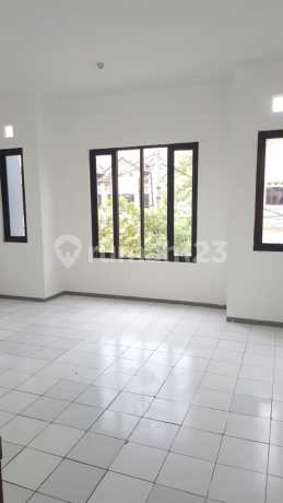 Jual Nego Ruko SHM 2 Lantai di Taman Holis Indah 2 Siap Pakai Jual Nego Ruko SHM 2 Lantai di Taman Holis Indah 2 Siap Pakai