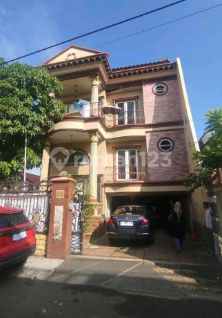 Rumah Mewah Dikarang Tengah Cilduk Tangerang