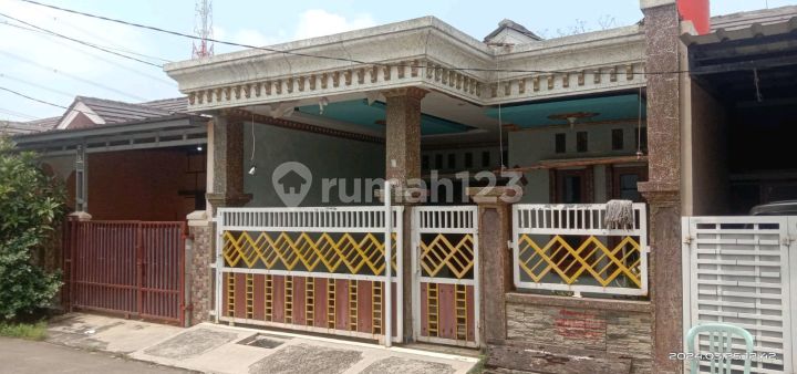 Rumah Bagus Sudah Renovàsi ******** Rumah Bagus Sudah Renovàsi ********