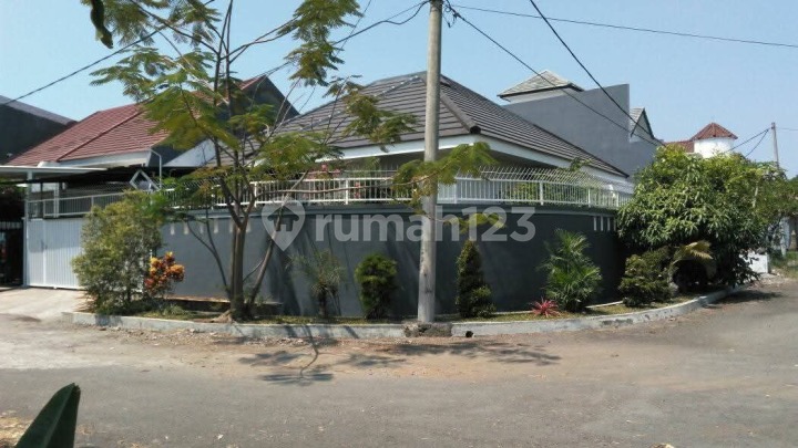 Hook Rumah Wonorejo Indah Rungkut dekat MERR Hook Rumah Wonorejo Indah Rungkut dekat MERR