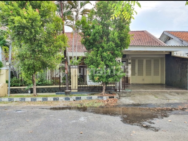 Dijual Rumah Kos2an Di Medokan Asri Dijual Rumah Kos2an Di Medokan Asri