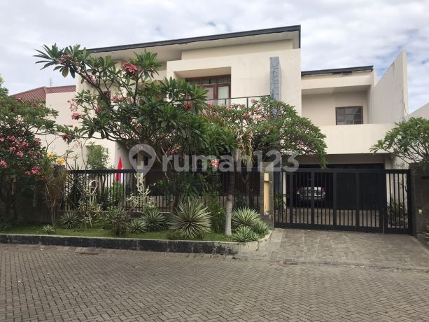 Dijual Rumah Row Jalan Lebar Pakuwon City Villa Westwood Surabaya