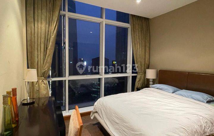 Disewakan Unit 3 Bedrooms di Oakwood Premier Cozmo, Furnished
