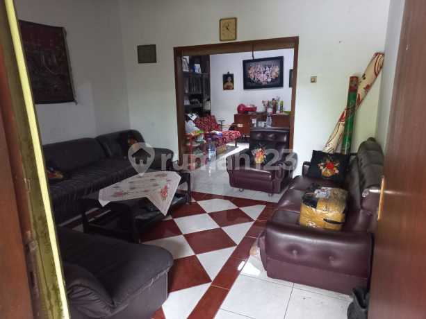 Rumah Bagus Di Komplek Bumi Parakan Asri 