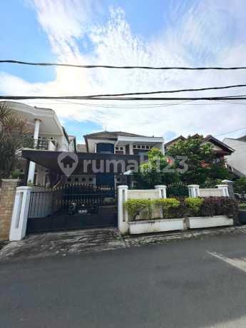 Rumah Bagus 2Lt, Hdp. Timur, Semi Furnished, Bukit Permai Cibubur