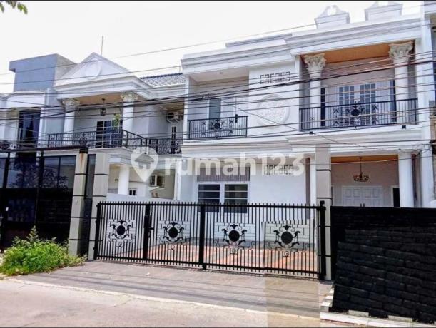 Rumah Brand New 2 Lantai With Private Pool Lokasi Cinere Estate Depok Rumah Brand New 2 Lantai With Private Pool Lokasi Cinere Estate Depok