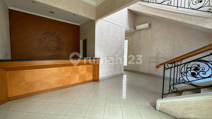 Turun Harga Rumah Siap Huni di Kelapa Gading Permai, Hoek