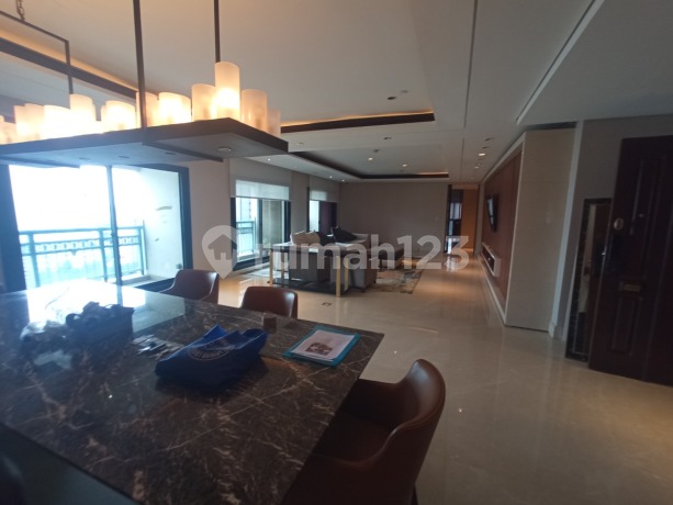 Apartment Pavilion Penthouse 3 Bedroom Furnished Renovated di Sudirman Dekat ke MRT dan Area Perkantoran Sudirman Jakarta Selatan
