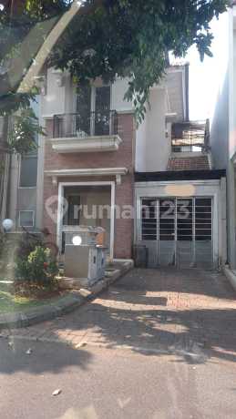 Rumah Lebar Termurah Ukuran 8X16m2 di Gading Serpong Dekat Mall dan Universitas!