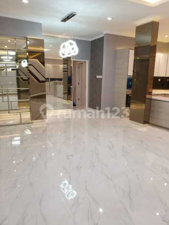 Rumah Dijual Di Cluster Menaggio Village Semi Furnish Interior Bagus Siap Huni Nego Sampai Deal! Rumah Dijual Di Cluster Menaggio Village Semi Furnish Interior Bagus Siap Huni Nego Sampai Deal!