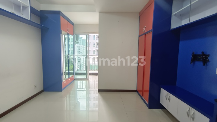 Kondominium 2 Kamar tidur view laut di baywalk pluit jakarta barat