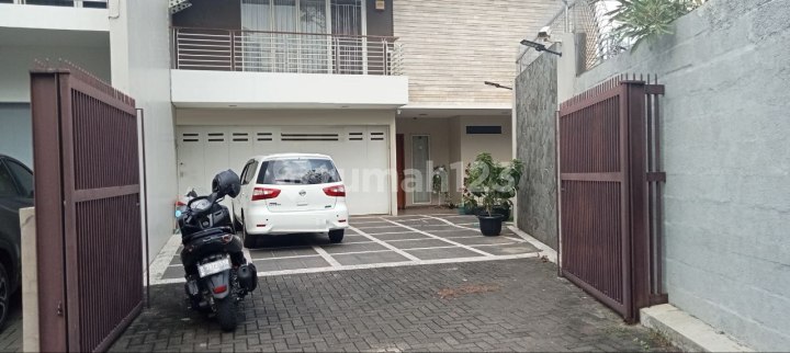 Dijual Rumah Modern Cluster Setrasari Pasteur Siap Huni 