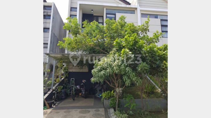 Rumah 2 Lantai Siap Huni Bebas Banjir di Pasir Impun Bandung