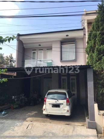 Rumah 2 Lantai Terawat Cikutra Bojong Koneng Makmur