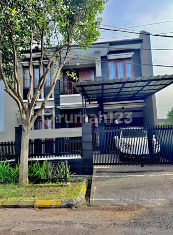 Modern House SHM 2 Floors in Elite Cluster Batununggal