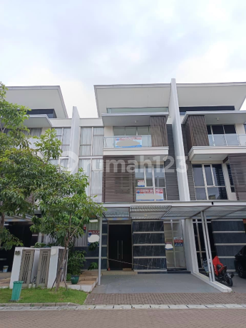 Termurah di Mozart Golf! Rumah 8X20 Brand New 3 Lantai - Jalan Boulevard Termurah di Mozart Golf! Rumah 8X20 Brand New 3 Lantai - Jalan Boulevard